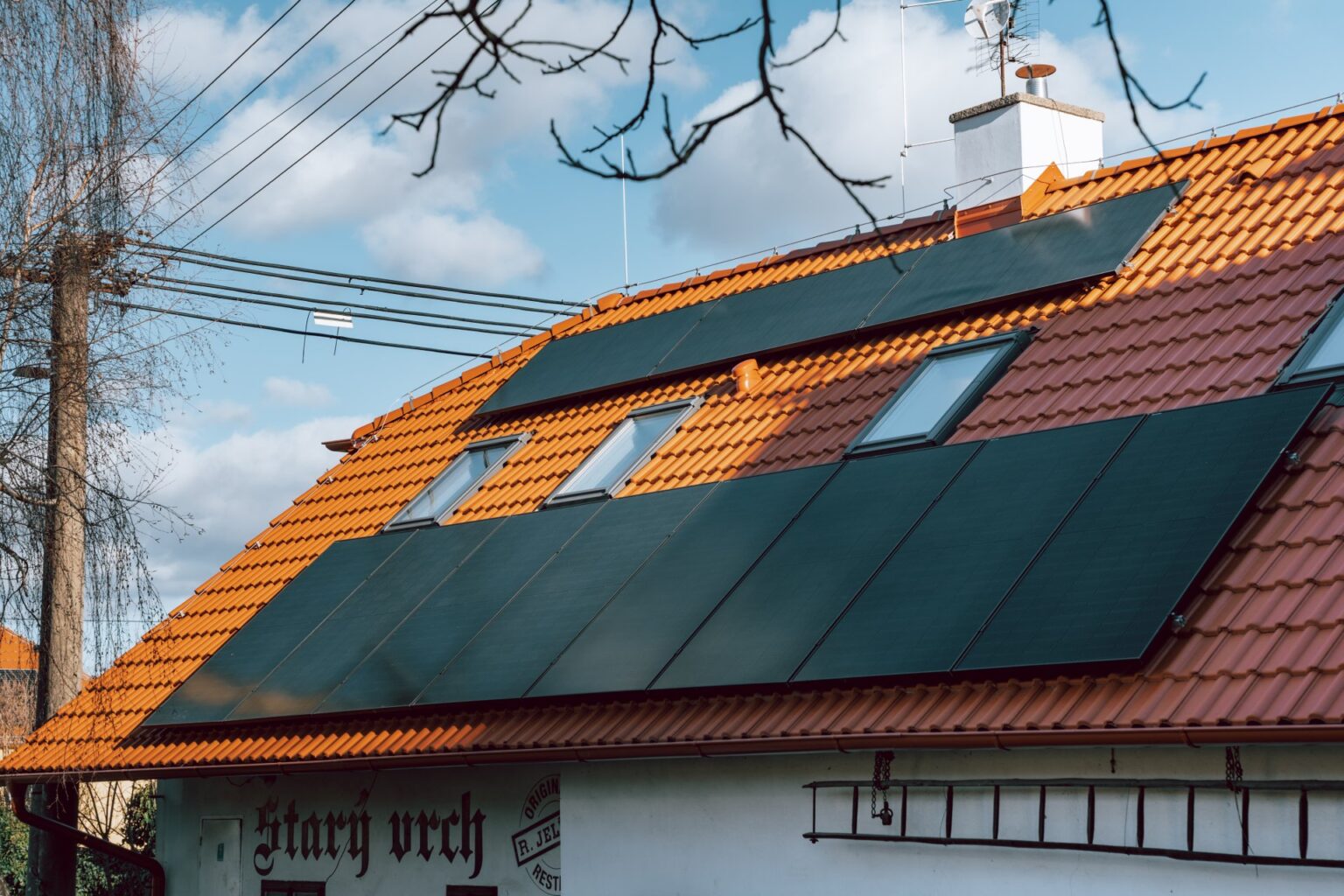 Na fotovoltaické systémy je dotace z NZÚ až 200 tisíc korun